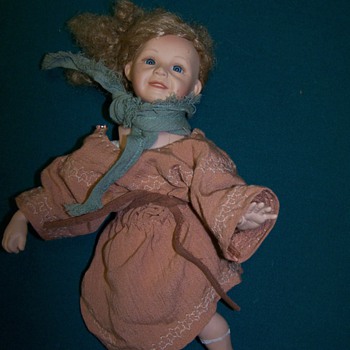 All dolls seem to be old