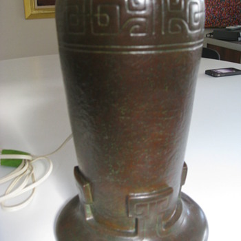 Handel lamp base