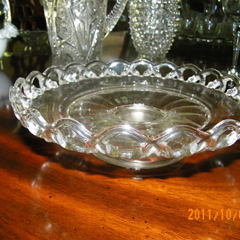 Footed Plate - Glassware