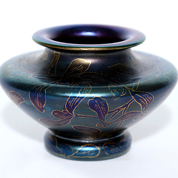 1900 Loetz Rubin Matt Iris Dek I/117 - Art Glass