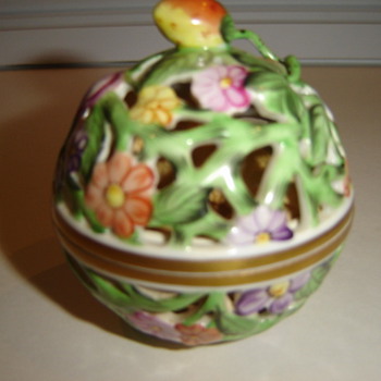 Herend Pierced  Covered Bowl