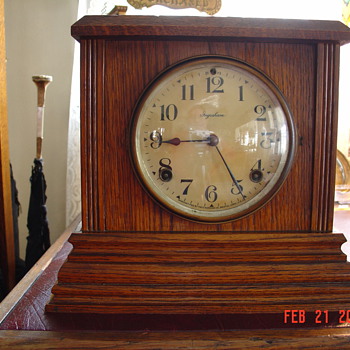 Antique Oak Ingraham Mantel Clock