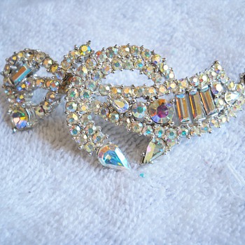 This week's  brooch finds