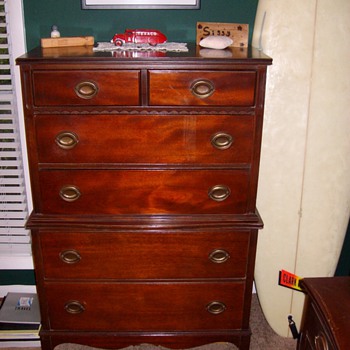 1915 Solid Cherry Bedroom Suit