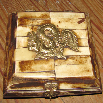 Old Chinese Dragon Box - Asian