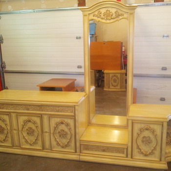 Can someone help me - Furniture