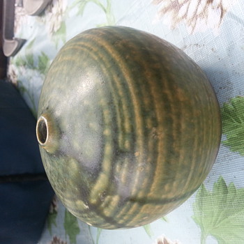 Matted green round vase - Art Pottery