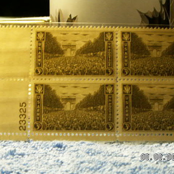 1945 US Army 3¢ Stamps - Stamps