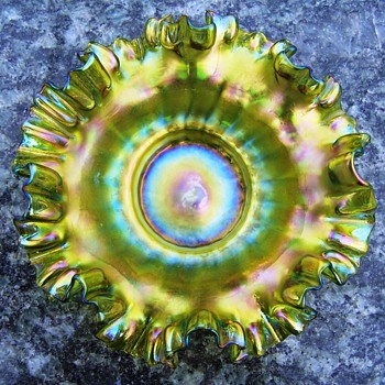 Early 19th Century Bohemian Art Glass Bowl - Art Glass