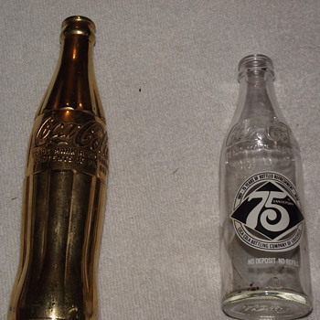 2 Coca Cola bottles - Coca-Cola