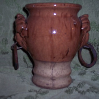 unknown maker interesting pottery piece - Art Pottery