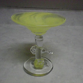 ARTISTIC  GLASS - Art Glass