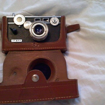 Argus camera w/ case
