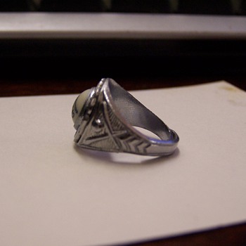 Knot Hole Lou Gehrig Baseball Ring - Baseball