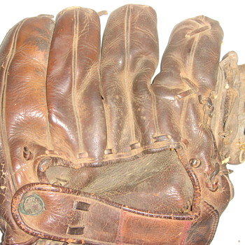 Jackie Robinson Glove