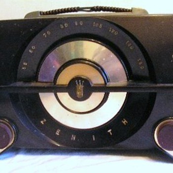 1954 Zenith Model R615 Radio - Radios