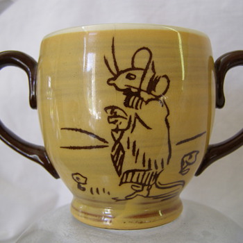 Can anyone identify this mug? - Kitchen