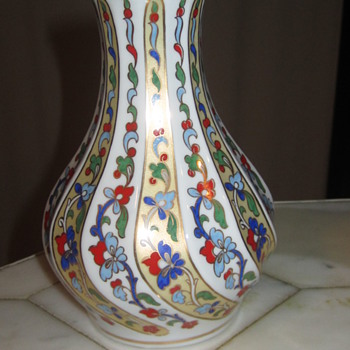 Kutahya Porselen Turkish Vase 6" - Art Pottery