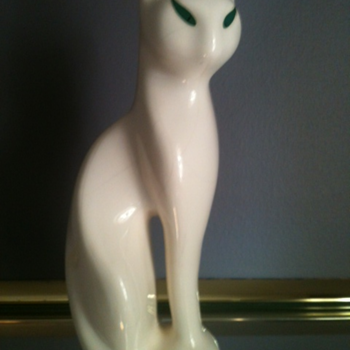 Sleek White ceramic cat with green eyes - Animals