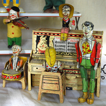 My L'il Abner Dogpatch Band wind-up toy
