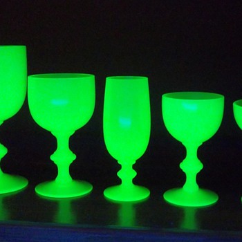 Portieux Vallerysthal Yellow Opaline Vaseline Goblets Is this the Complete set? - Glassware
