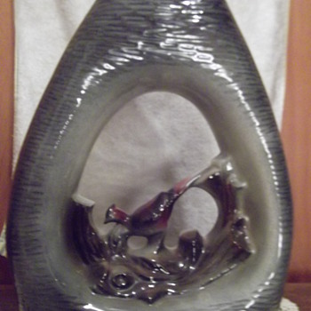 Is this a McCOY POTTERY ARCATURE TABLE LAMP - Lamps
