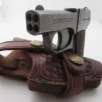 Mossberg Brownie 4-Barrel Pepperbox - Outdoor Sports