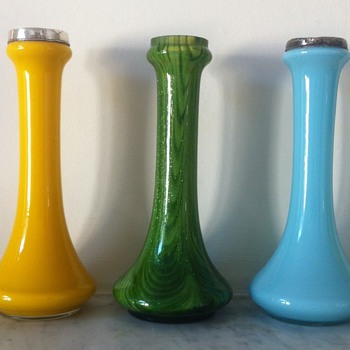 Henry Perkins and Sons with a décor link. - Art Glass