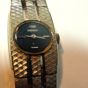 SEIKO WIND UP PETITE FACE WHAT YEAR IS IT? - Wristwatches