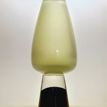 Gunnar Nylund vase on heel base - Strombergshyttan 1950s. - Art Glass
