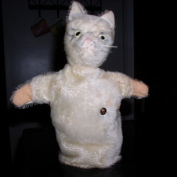 Grisly Hand Puppet Cat