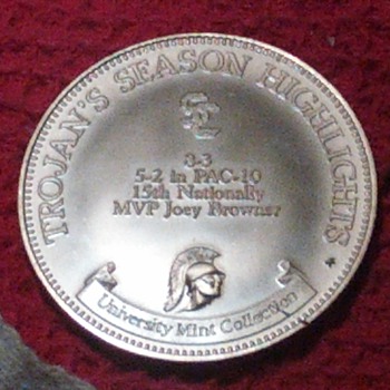 1982 SC Trojans MVP Football coin