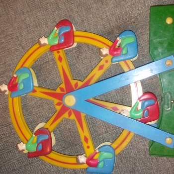 Plastic Ferris Wheel - Toys