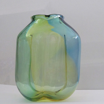 Unusual Vas Vitreum Vase - Art Glass