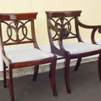 Mahogany Fleur-de-lis Dining Chair