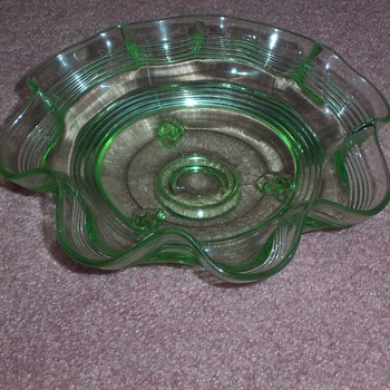 Anchor Hocking green fluted ring bowl
