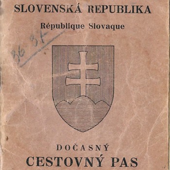 1940 Slovakian refugee passport - Paper