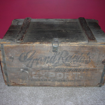 Antique original Grand Rapids Brewing Company Beer Crate