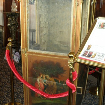 Visiting The Art Deco Lamp Museum - Furniture