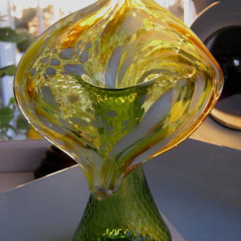 My first Jack In The Pulpit Glass Vase -  kralik - Art Glass