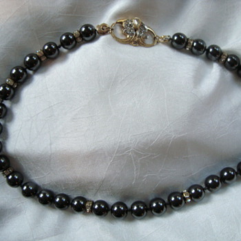 heavy beaded necklace - Costume Jewelry