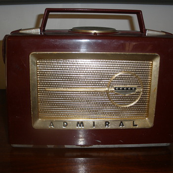 Admiral Radio model unknown NEED HELP