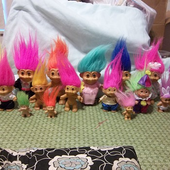 Dam trolls!!! and Russ - Dolls