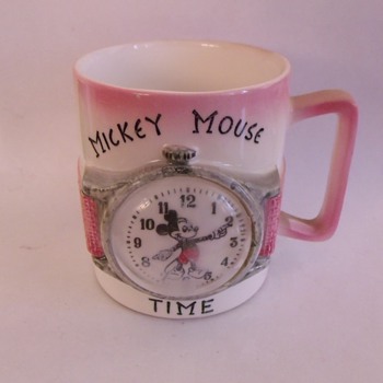Enesco Mickey Cup - Art Pottery