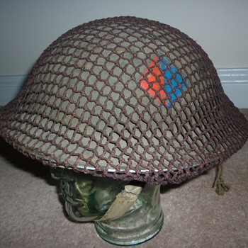 British WWII Artillery combat helmet - Military and Wartime