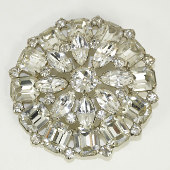 WEISS Rhinestone Brooch Vintage Signed