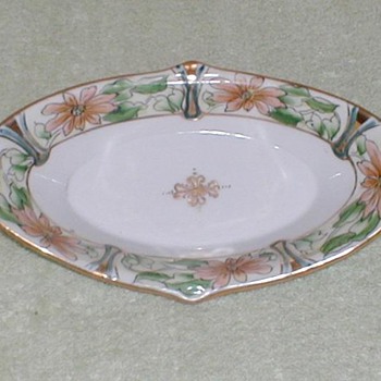 Noritake Hand-painted pickle dish