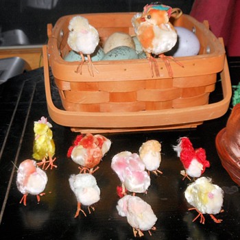 Chenille Easter Chickens - Animals