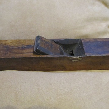 Antique wooden block wood plane HHM Company? Trying to ID date of origin