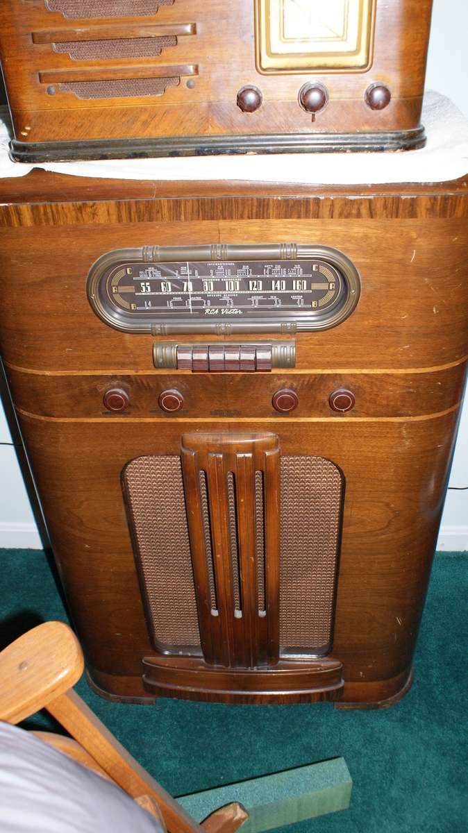 RCA Victor Stand up Radio Collectors Weekly